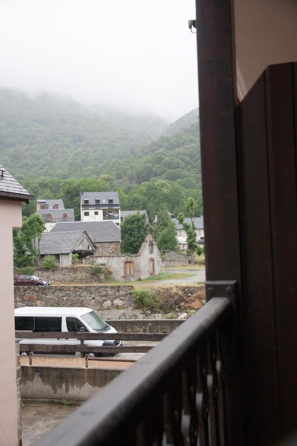 Apartamento Toran Les Luaran gambar
